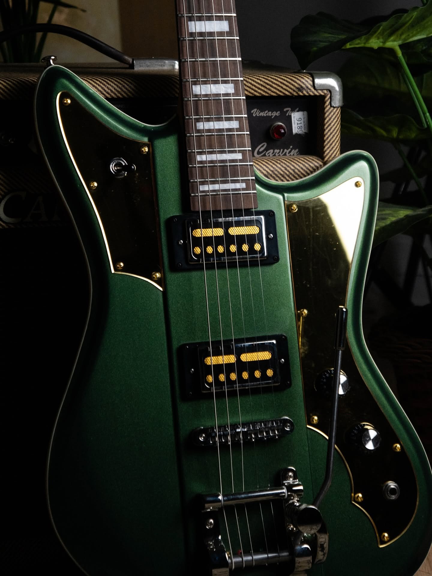Criação Offero Guitars